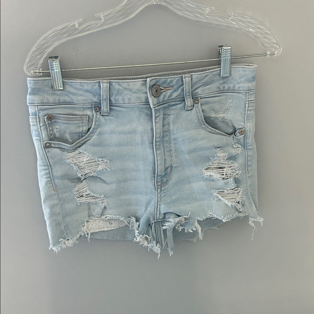 American Eagle Light Wash Distressed Denim Women’s Shorts